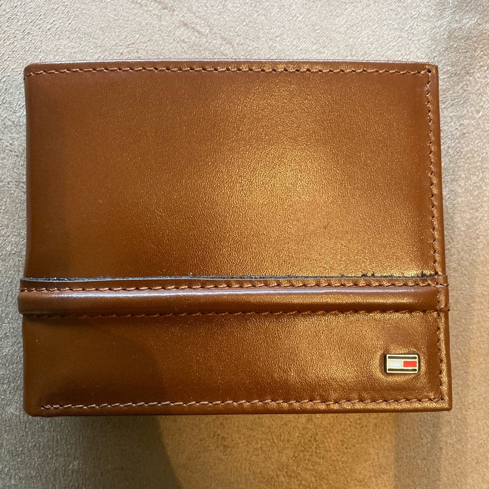 Tommy Hilfiger Wallet